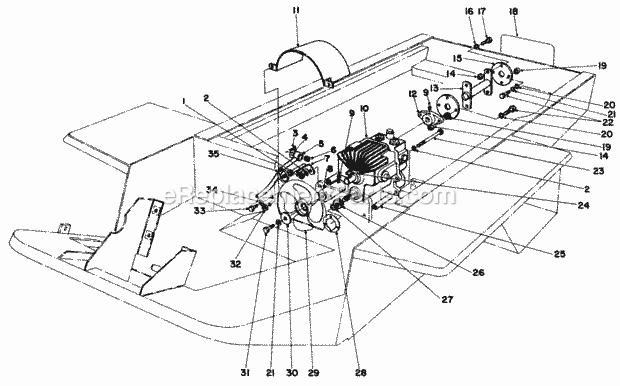 Toro 30555 (30001-39999) (1983) 52-in. Sd Mower, Gm 200 Series Transmission and Drive Coupling Assembly Diagram